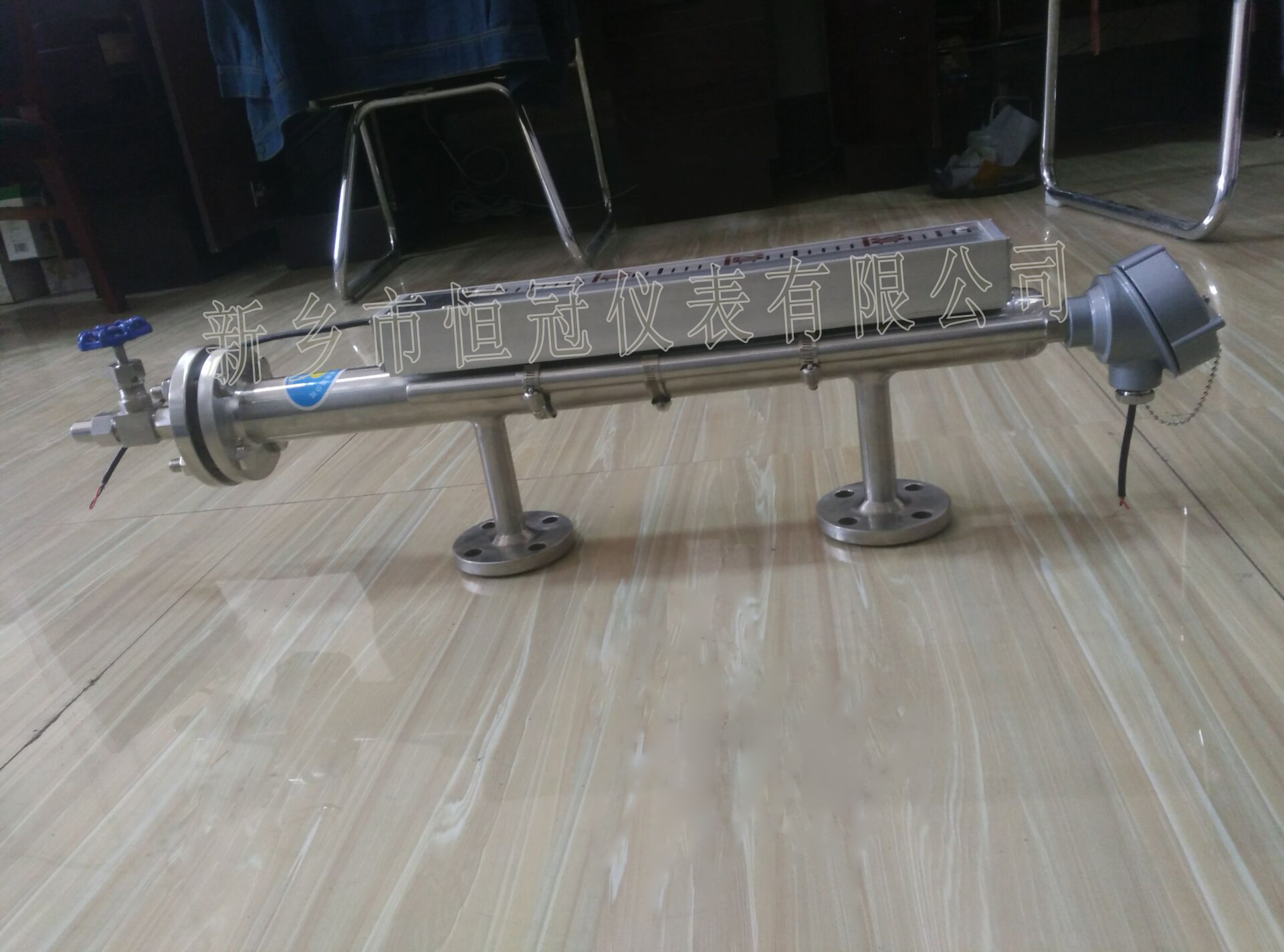 云南訂制的磁敏電子雙色液位計(jì)已發(fā)貨，湯經(jīng)理您保持手機(jī)暢通，以方便接收
