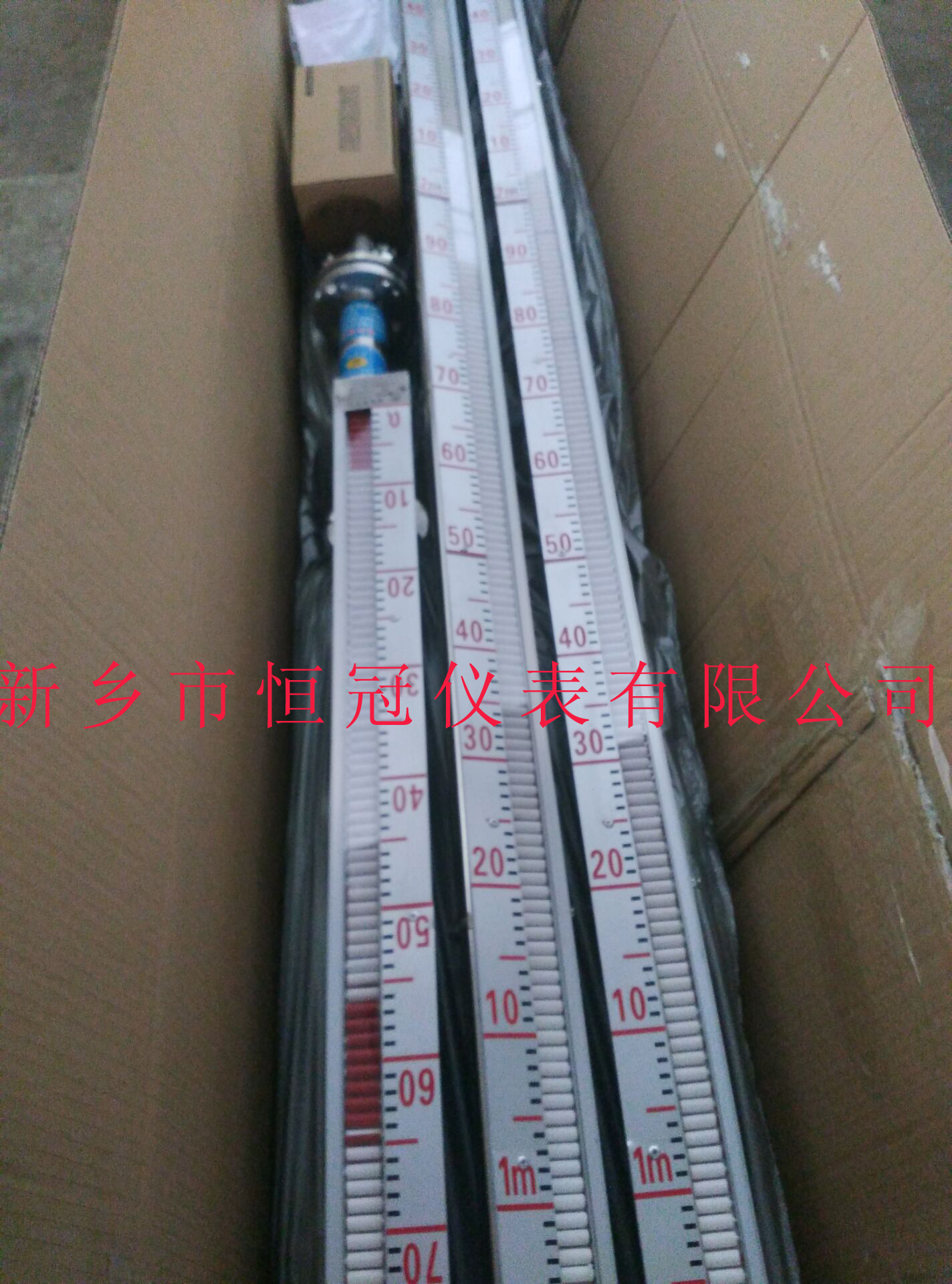 大連訂制的磁性翻板式液位計已發(fā)貨，李經(jīng)理您保持手機暢通，以方便接收